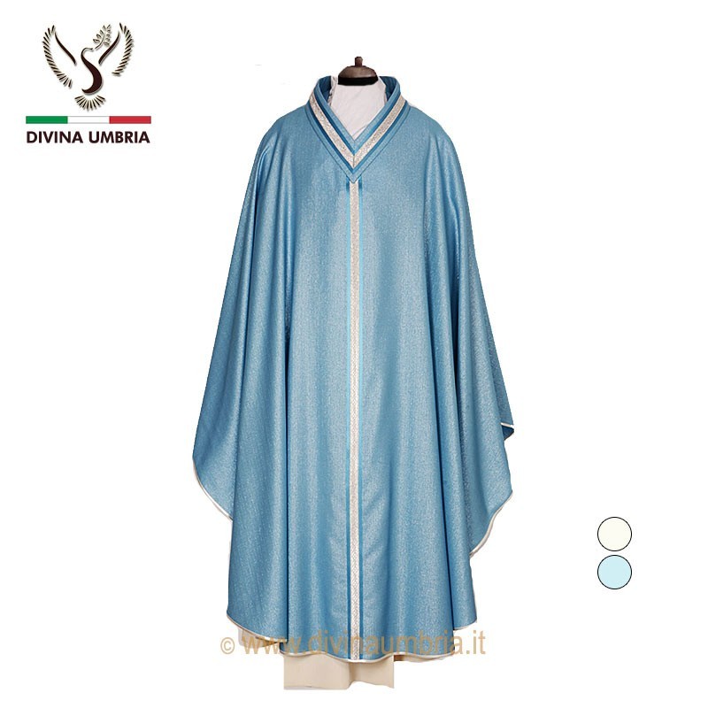 Marian chasuble with v-neck