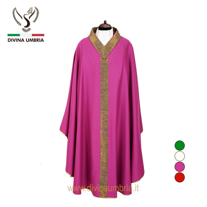 Gothic chasuble out of pure wool fabric