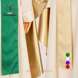 Chasubles and stoles made of silk fabric