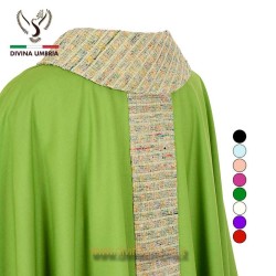 Green chasuble out of pure wool-silk fabrics