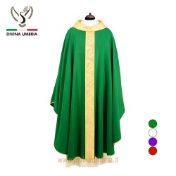 Green chasuble out of satin silk