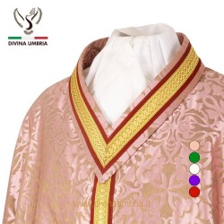 Pink chasuble out of silk blend damask