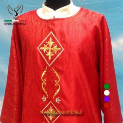 Dalmatic out of wool fabric with Cross embroidery